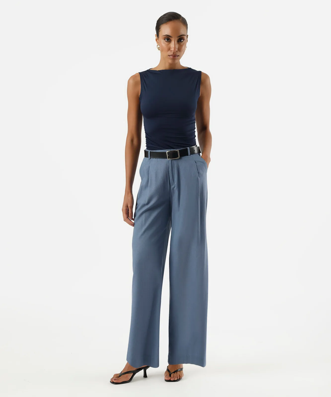 Calça wide leg de alfaiataria feminina com linho - Imagem 6