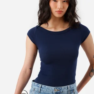 Blusa feminina de algodão decote canoa