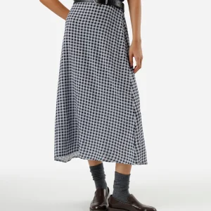 Saia midi evasê feminina de viscose xadrez azul