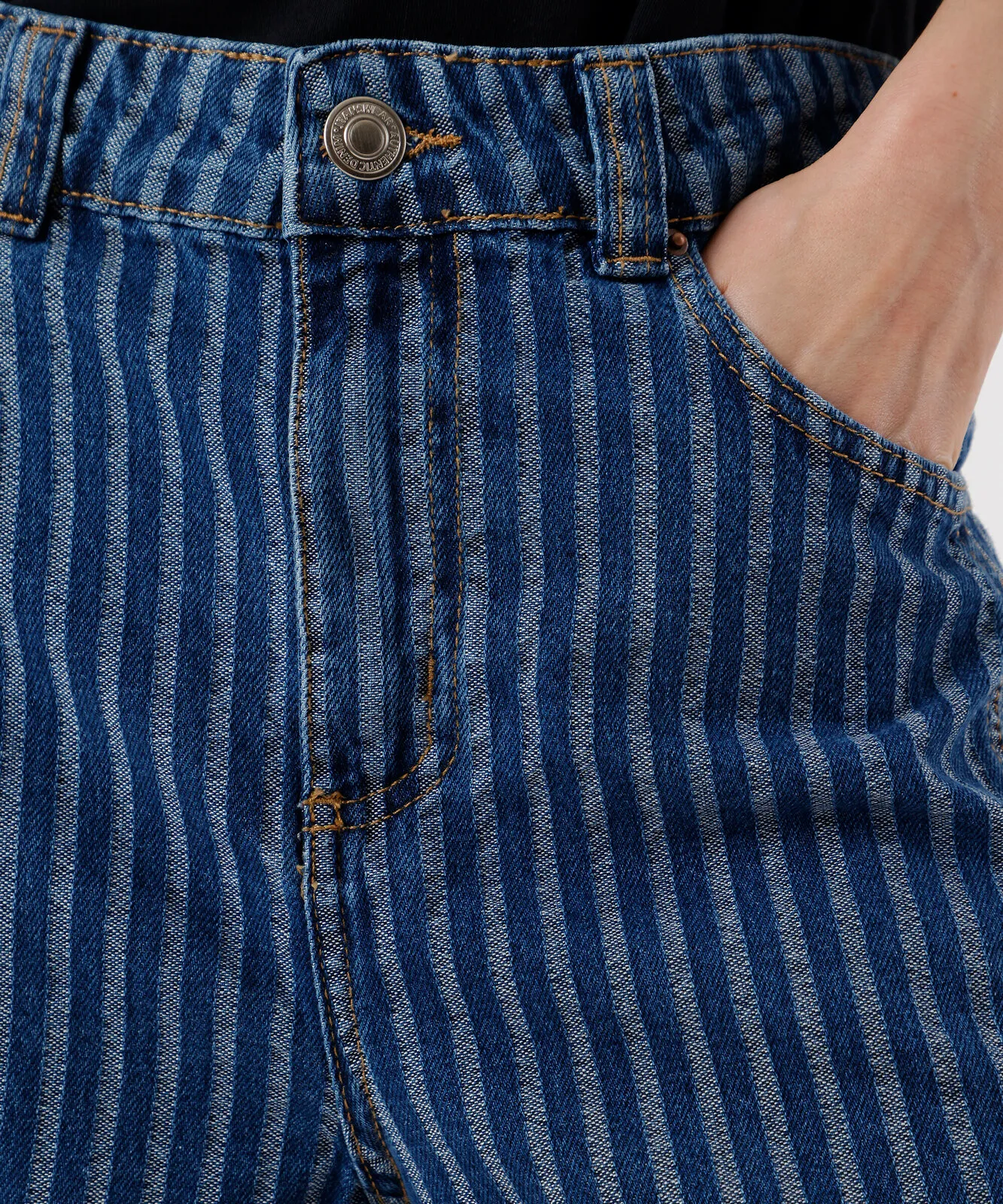 Short feminino jeans cintura média listrado azul - Imagem 4