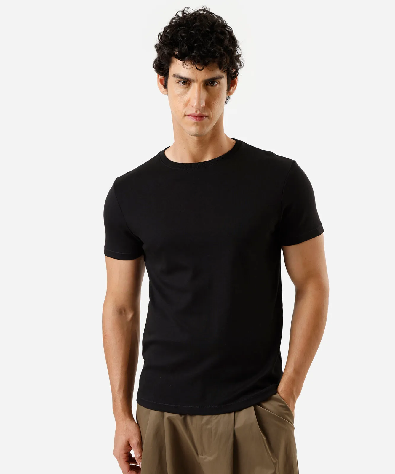 Camiseta slim de algodão peruano bold preta - Imagem 4
